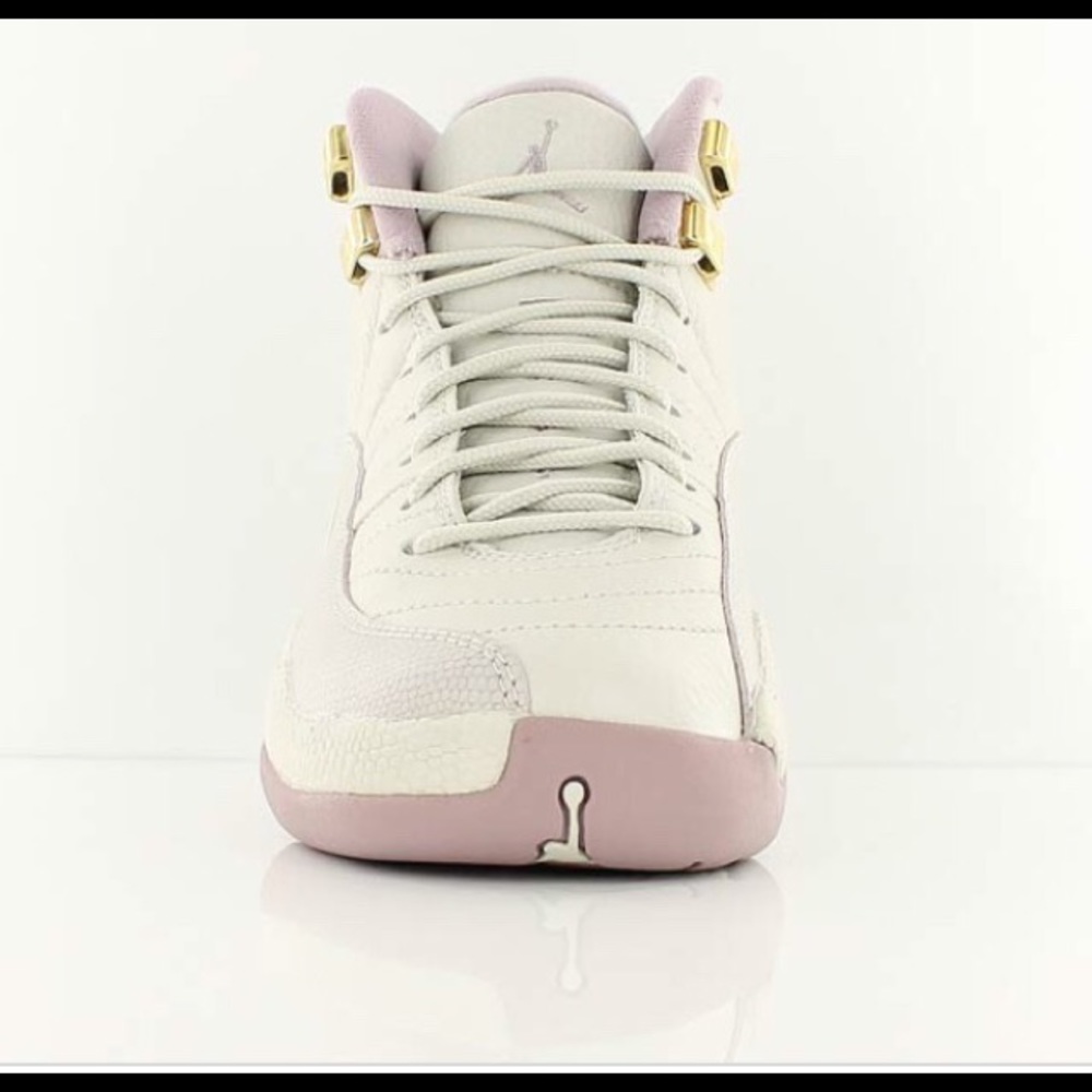 Jordan 12 - Picture 5 of 8